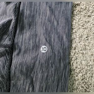 Lulu lemon align capris size 4